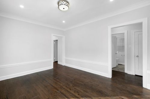 7259 Michigan Ave, Chicago IL 60637-4502 exterior