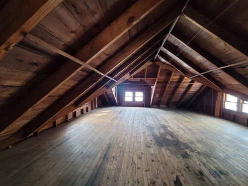 1314 49, Milwaukee WI 53208-1735 exterior