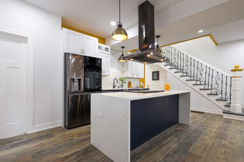 2720 Monroe St, Chicago IL  60612-2823 exterior