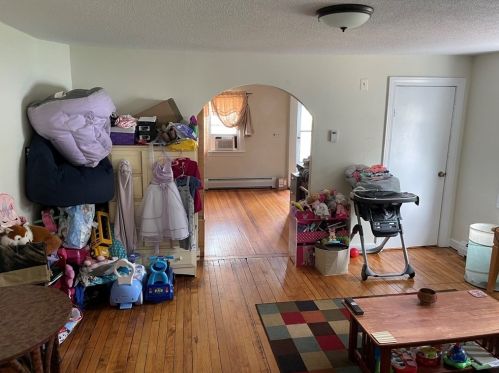 57 Maple Ave, North Andover MA 01845-3613 exterior