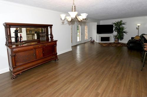 11854 Kramper Ln, Saint Louis MO 63128-1432 exterior