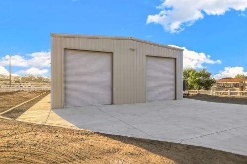 23195 Modoc Ct, Perris CA  92570-8745 exterior