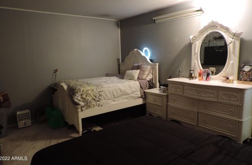 4001 61 St, Phoenix AZ 85033-1712 exterior