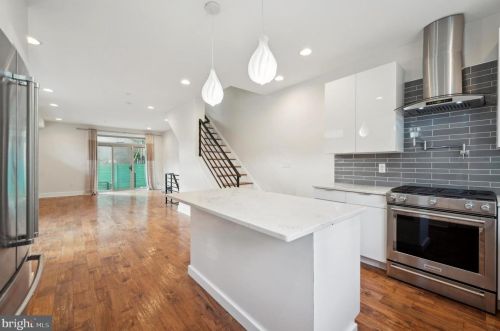 1214 17 St, Philadelphia PA 19132-3929 exterior