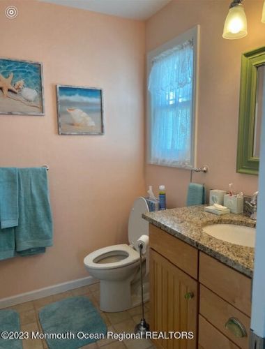 118 Chadwick Way, Lavallette NJ  08735-1707 exterior