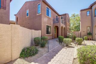 2423 Dusty Wren Dr, Phoenix AZ  85085-7034 exterior