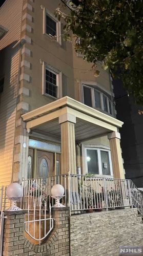 2714 New York Ave, Union City NJ  07087-4607 exterior