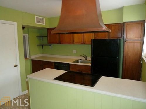 3099 Colonial Way, Atlanta GA  30341-5328 exterior