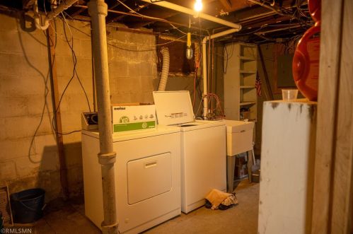 1055 Farrington St, Saint Paul MN 55117-5103 exterior