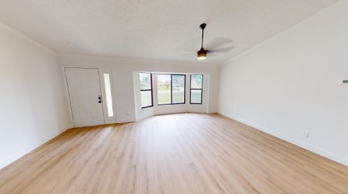 384 Kestor Dr, Fort Pierce FL  34953-5515 exterior