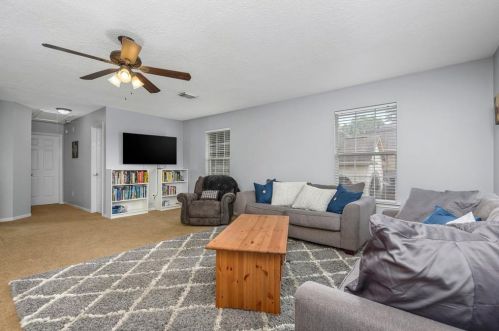 8615 Cross Country Dr, Humble TX 77346-6113 exterior