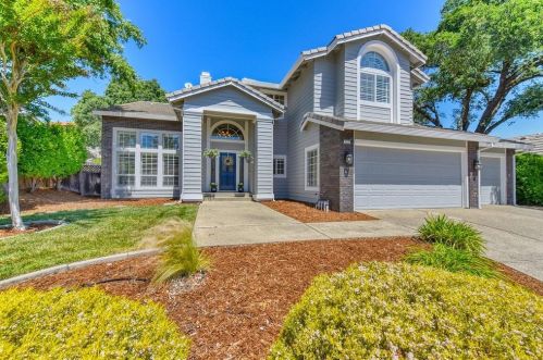 121 Darrington Dr, Folsom, CA 95630-2263