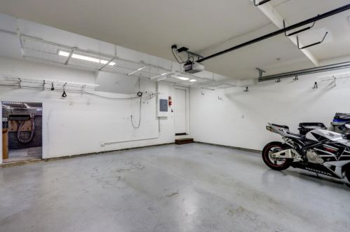 227 Vista Roma Way, San Jose CA 95136-4444 exterior