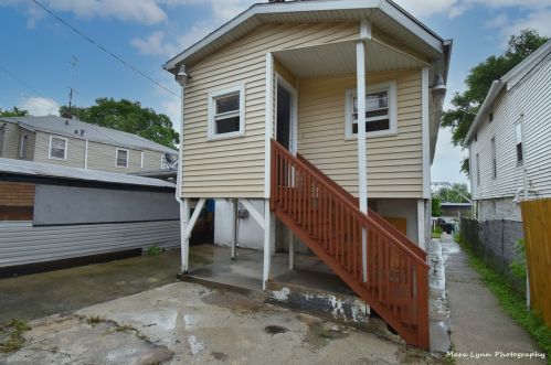 817 Bluff St, Joliet IL 60435-6304 exterior