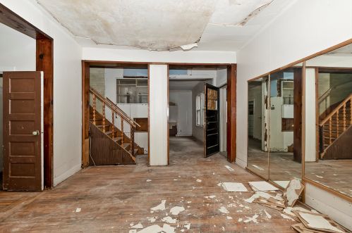 4821 Hirsch St, Chicago IL 60651-1520 exterior