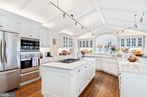 7332 Pea Nck Rd, Saint Michaels MD 21663-2714 exterior