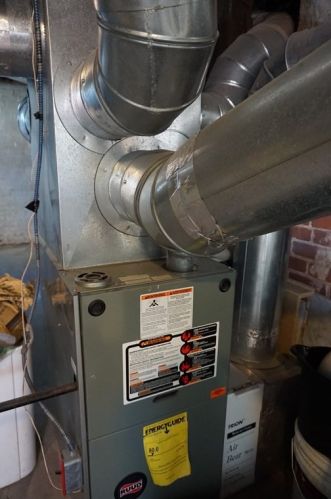 30 Hunter Pl, Springfield MA 01101 exterior