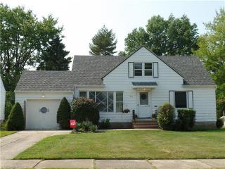 954 Dalewood Rd, Cleveland OH  44124-1134 exterior
