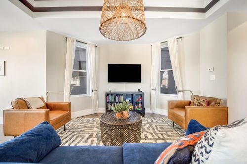 2536 Linden Pl, Chicago IL 60647-2626 exterior