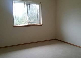 17358 Military Rd, Seattle, WA 98188-3650