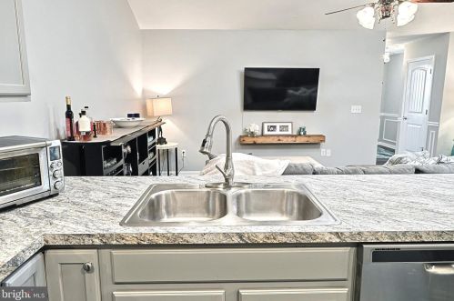 813 Middle St, Hanover PA 17331-2031 exterior