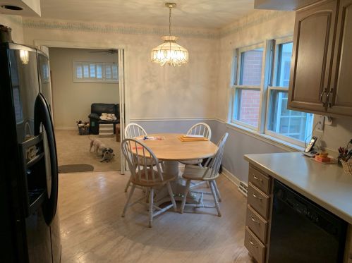 210 May St, Elmhurst IL  60126-4004 exterior