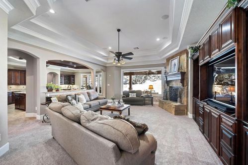 5402 Westerdale Dr, Fulshear TX 77441-4210 exterior