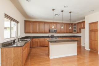 23516 25th Pl, Phoenix AZ  85024-5224 exterior