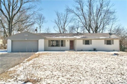 5915 Emerson Ave, Indianapolis IN  46220-5334 exterior