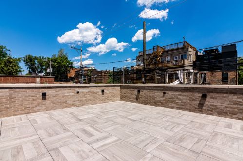 1909 Dayton St, Chicago IL 60614-5028 exterior