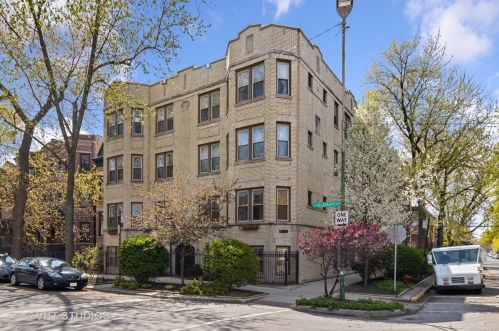 2858 Albany Ave, Chicago, IL 60618-7763