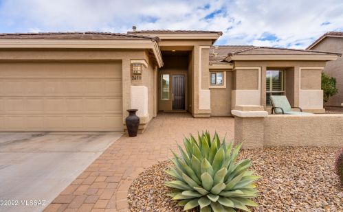 2419 Sky Creek Dr, Green Valley, AZ 85614-5886