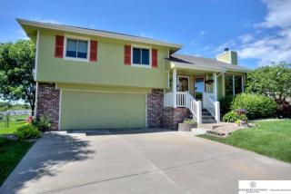 20213 Pearl Cir, Omaha NE  68022-2496 exterior