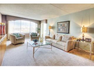 1 Franklin Town Blvd, Philadelphia PA  19103-1240 exterior