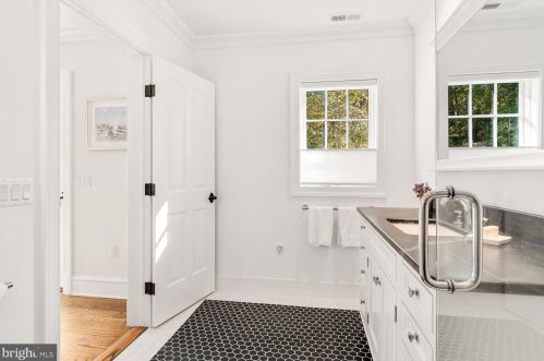 7332 Pea Nck Rd, Saint Michaels MD 21663-2714 exterior