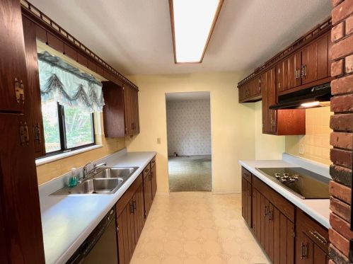 5908 Loblolly Ct, Saint Louis MO 63128-4302 exterior