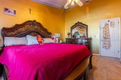 4206 Brentwood Park Cir, Tampa FL 33624-1307 exterior