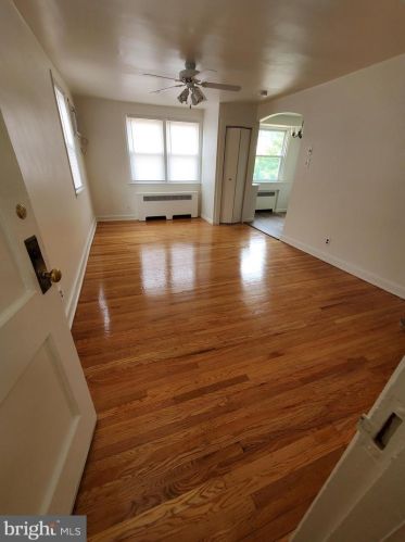 6910 Ardleigh St, Philadelphia PA  19119-1314 exterior