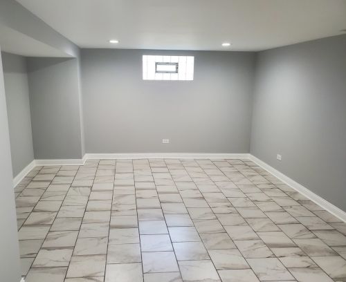 8733 East End Ave, Chicago IL  60617-2734 exterior