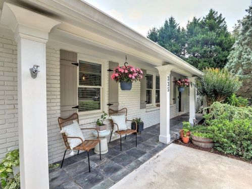 335 Brook Dr, Atlanta, GA 30328-2109