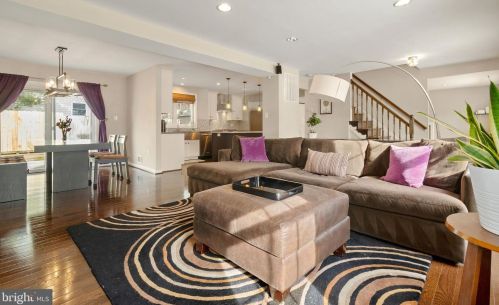 11600 Coldstream Dr, Rockville MD 20854-3619 exterior