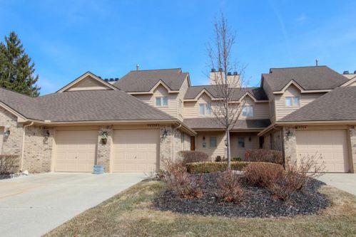 18308 Blue Heron Pointe Dr, Northville, MI 48168-9260
