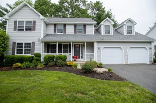 38 Barrington Dr, Springfield, MA 01129-1456