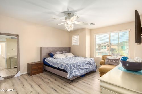 2032 77th Ln, Phoenix AZ 85033-4925 exterior