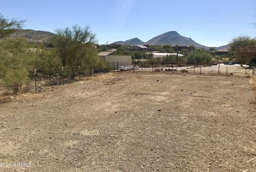 45231 18th St, Phoenix AZ 85022-4560 exterior