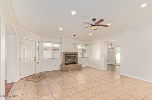 8865 Fruit Tree Dr, Tucson, AZ 85730-4667