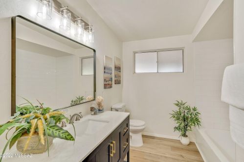 5936 Hawthorne St, Tucson AZ  85711-1528 exterior