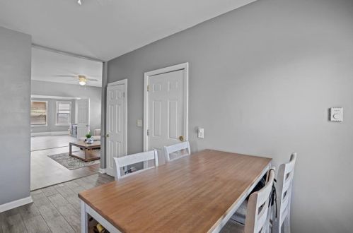 18 Daniel Ave, Providence RI 02909-4714 exterior