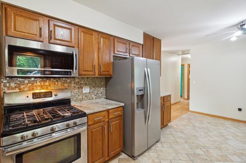 1905 Eldon St, Grand Rapids MI 49525-1549 exterior