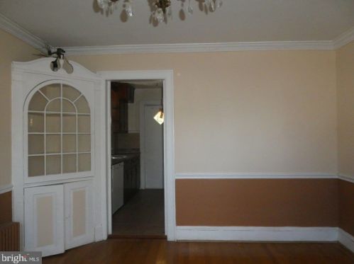 10408 New Hampshire Ave, Silver Spring MD 20905-3918 exterior